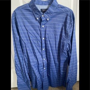American eagle button down shirt.